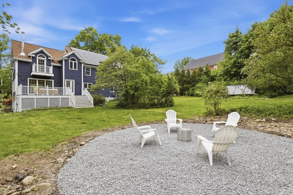 106 Concord Rd, Bedford MA 01730 photo 31