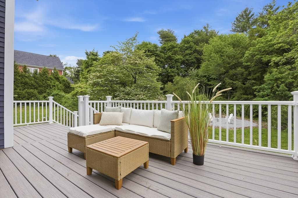 106 Concord Rd, Bedford MA 01730 photo 29