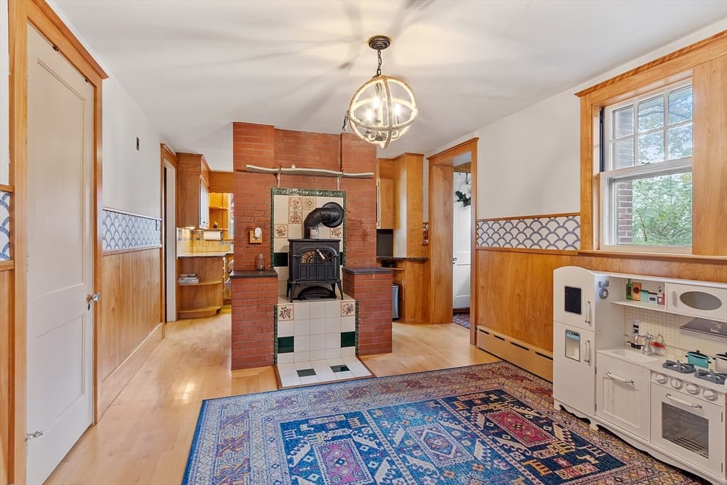 144 Hanks Street, Lowell MA 01852 photo 12