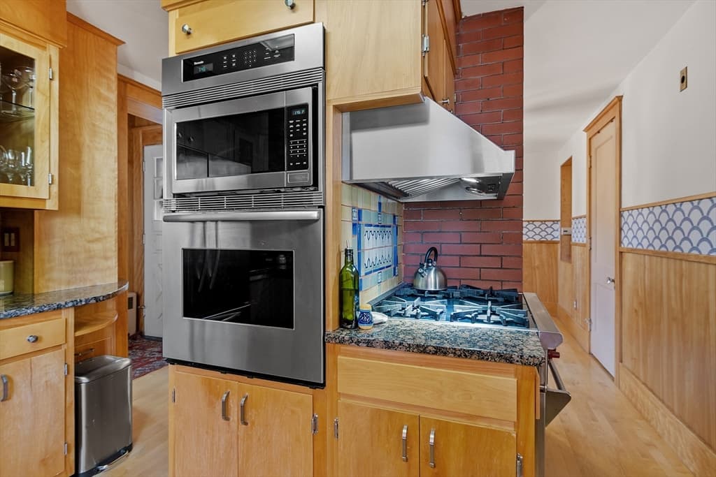 144 Hanks Street, Lowell MA 01852 photo 9