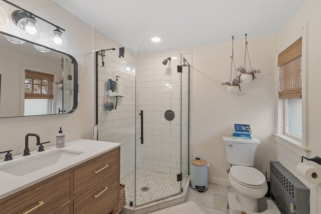 144 Hanks Street, Lowell MA 01852 photo 24