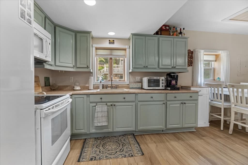 15 Charles St, Lakeville MA 02347 photo 7