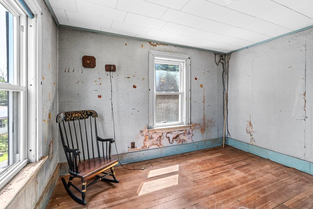 8 Underwood Ave, Easthampton MA 01027 photo 23