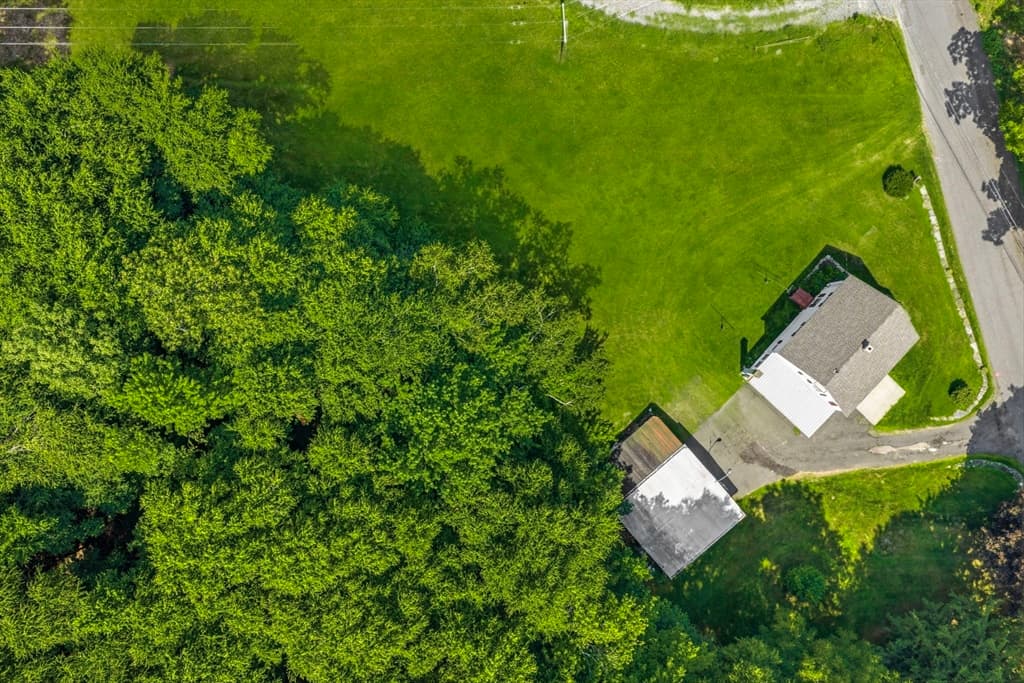 8 Underwood Ave, Easthampton MA 01027 photo 31