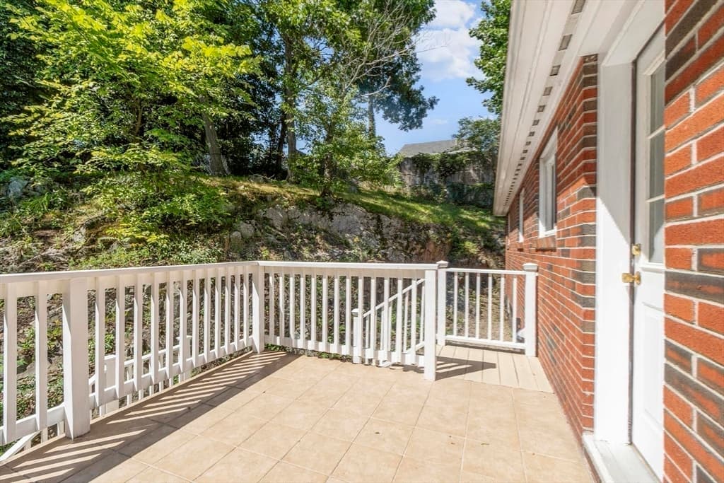 15 Oak Road, Waltham MA 02451 photo 26