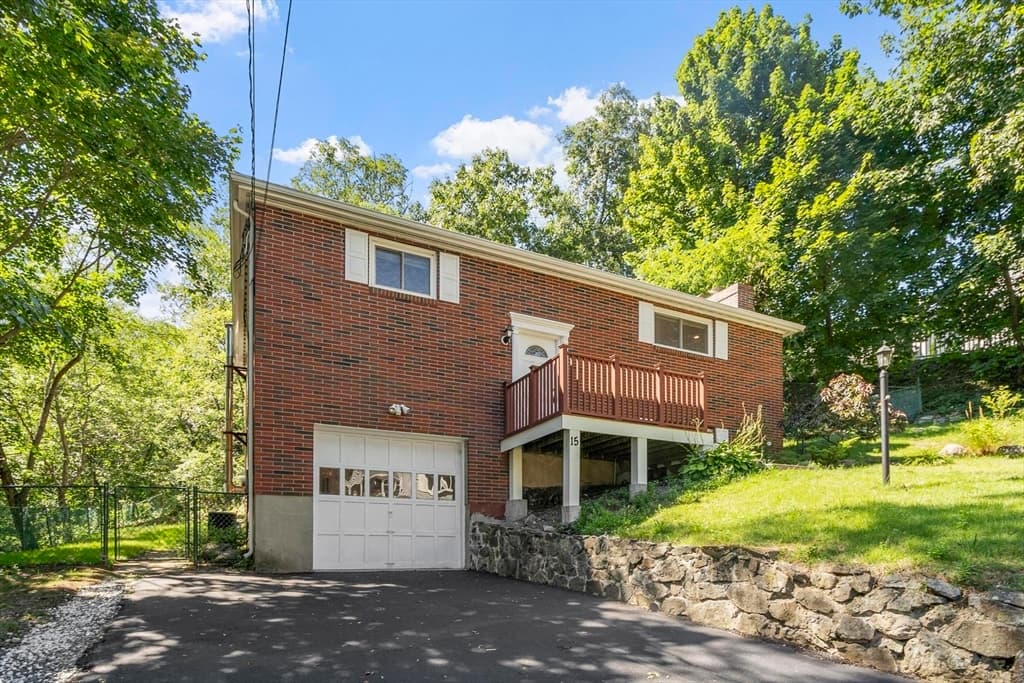 15 Oak Road, Waltham MA 02451 photo 3
