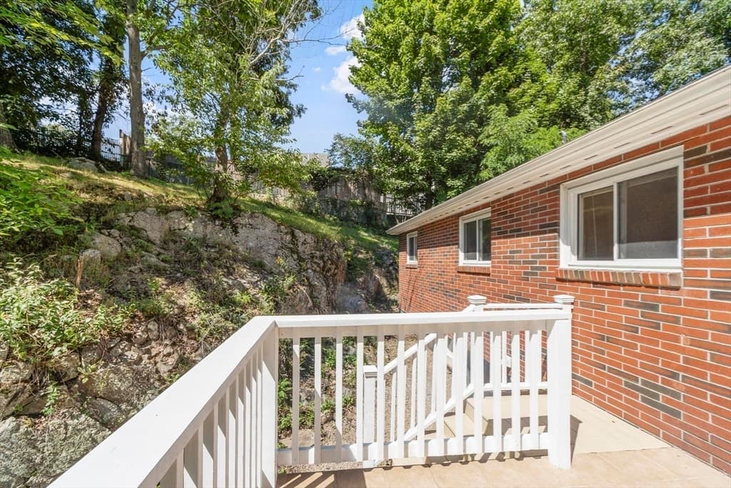 15 Oak Road, Waltham MA 02451 photo 28