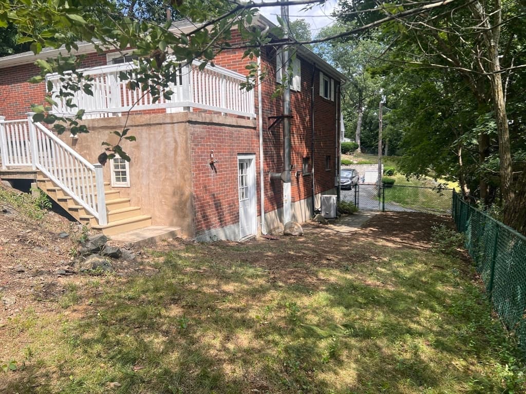 15 Oak Road, Waltham MA 02451 photo 5