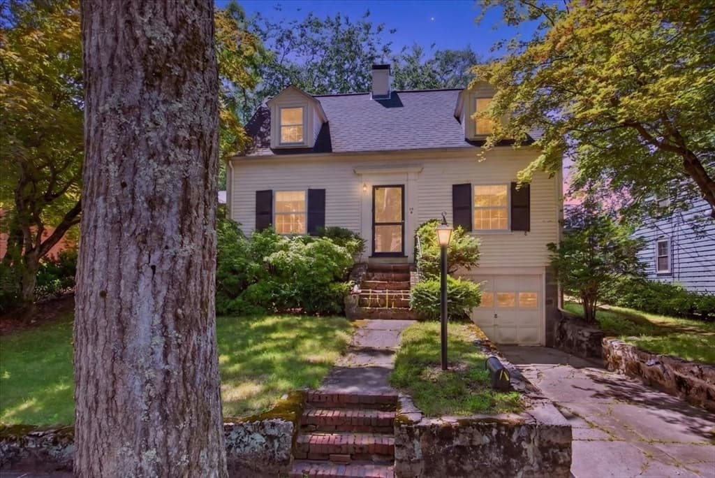 25 Leland Rd, Brookline MA 02467