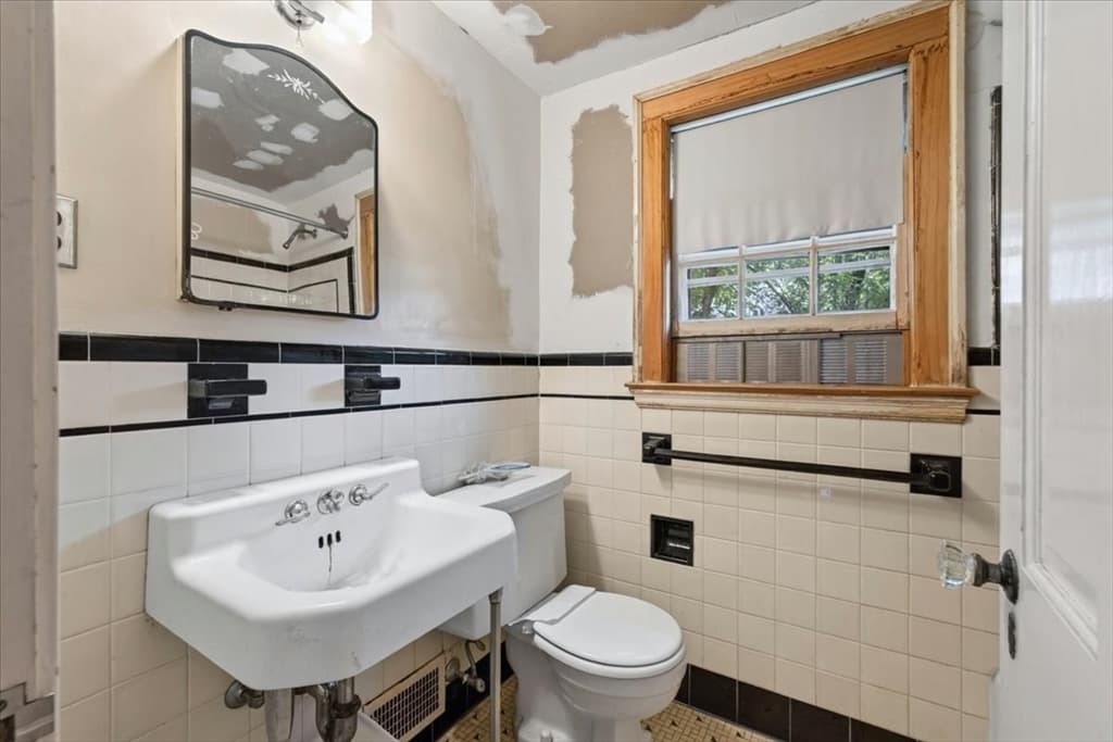 25 Leland Rd, Brookline MA 02467 photo 14