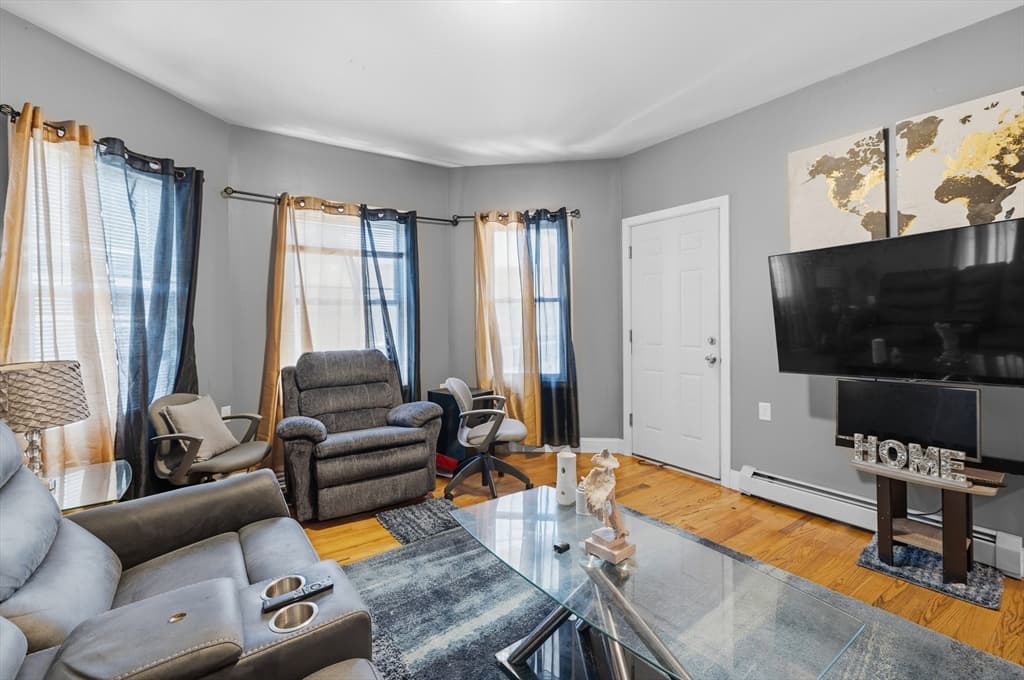 433 Cedar Grove St, New Bedford MA 02746 photo 5