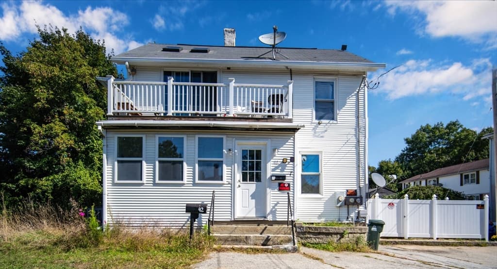42 Fox Run, Southbridge MA 01550
