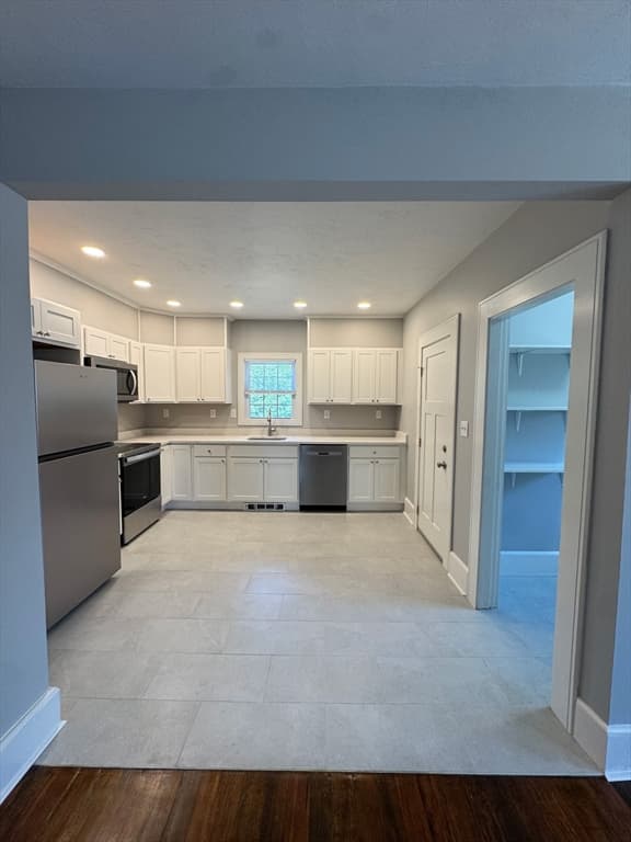 55 May Ave, Brockton MA 02301 photo 21