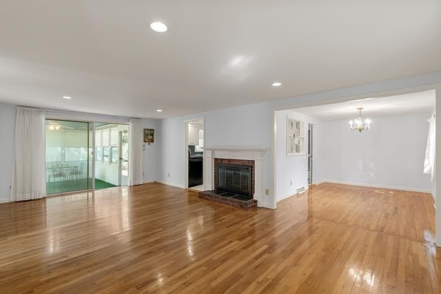 Single Family Residence at 39 Phyllis Dr, Yarmouth MA 02664, photo 6 of 33