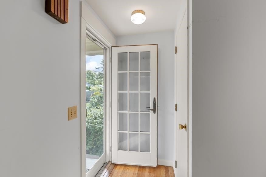 Single Family Residence at 39 Phyllis Dr, Yarmouth MA 02664, photo 3 of 33