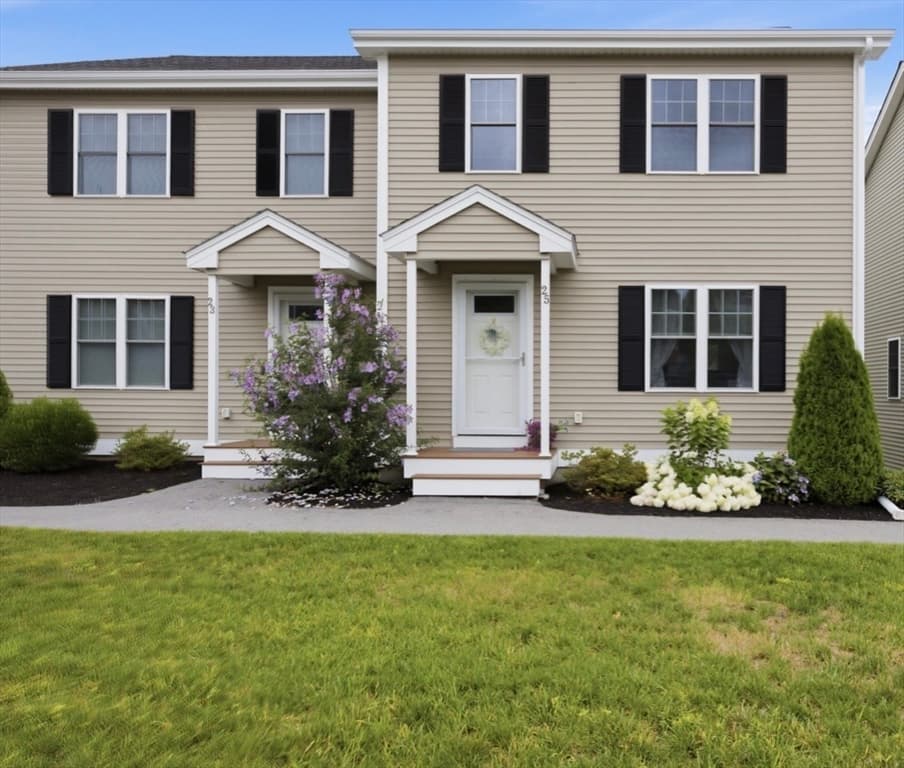 25 Riverside Dr. # 25, Lakeville MA 02347