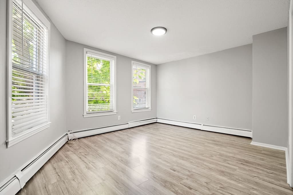 3 Family - 3 Units Up/Down at 35 Pond St, Boston MA 02136, Boston, photo 16 of 42