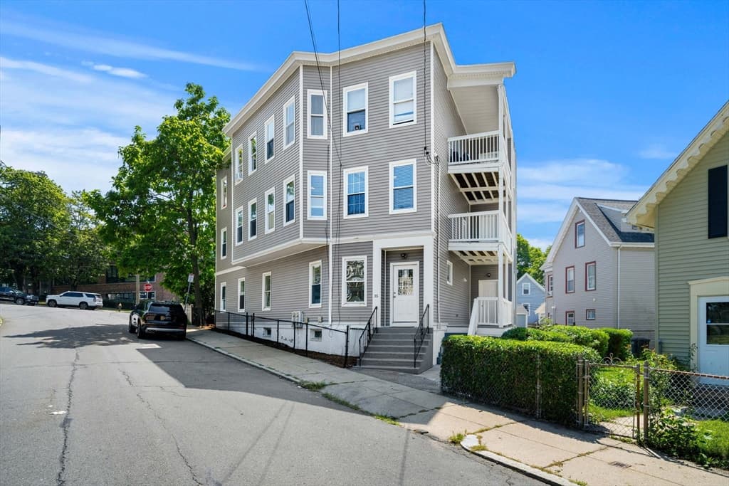 35 Pond St, Boston MA 02136