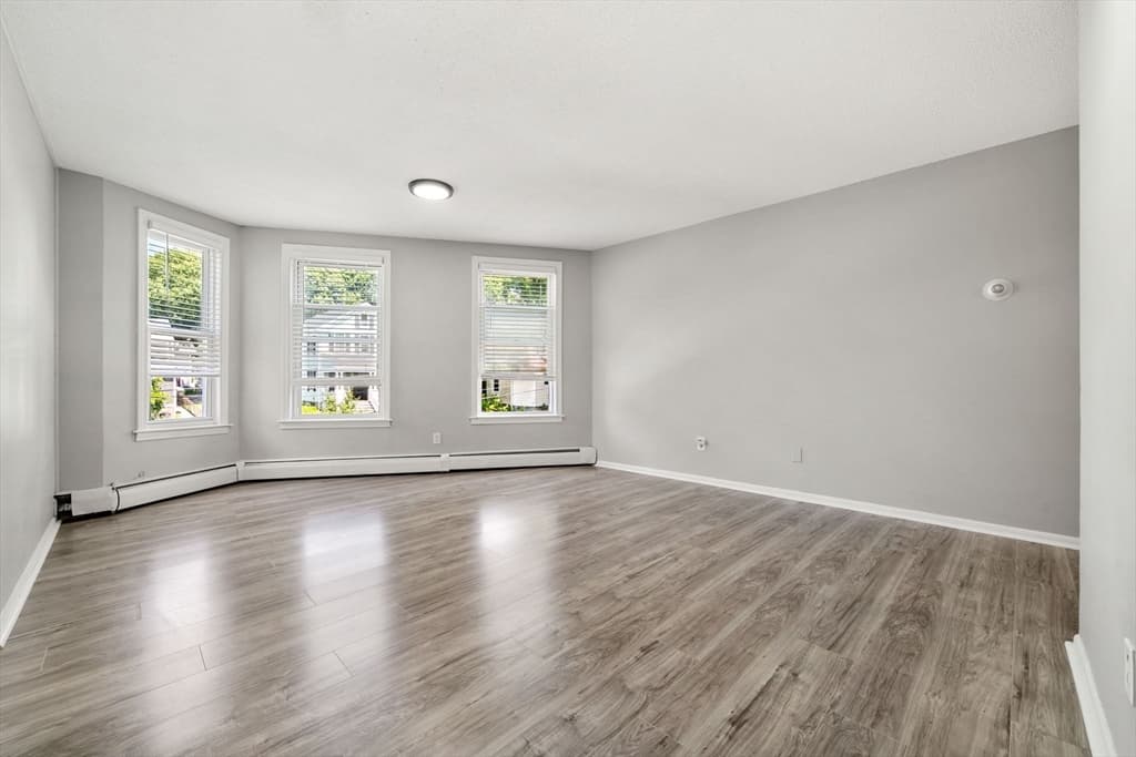 3 Family - 3 Units Up/Down at 35 Pond St, Boston MA 02136, Boston, photo 10 of 42