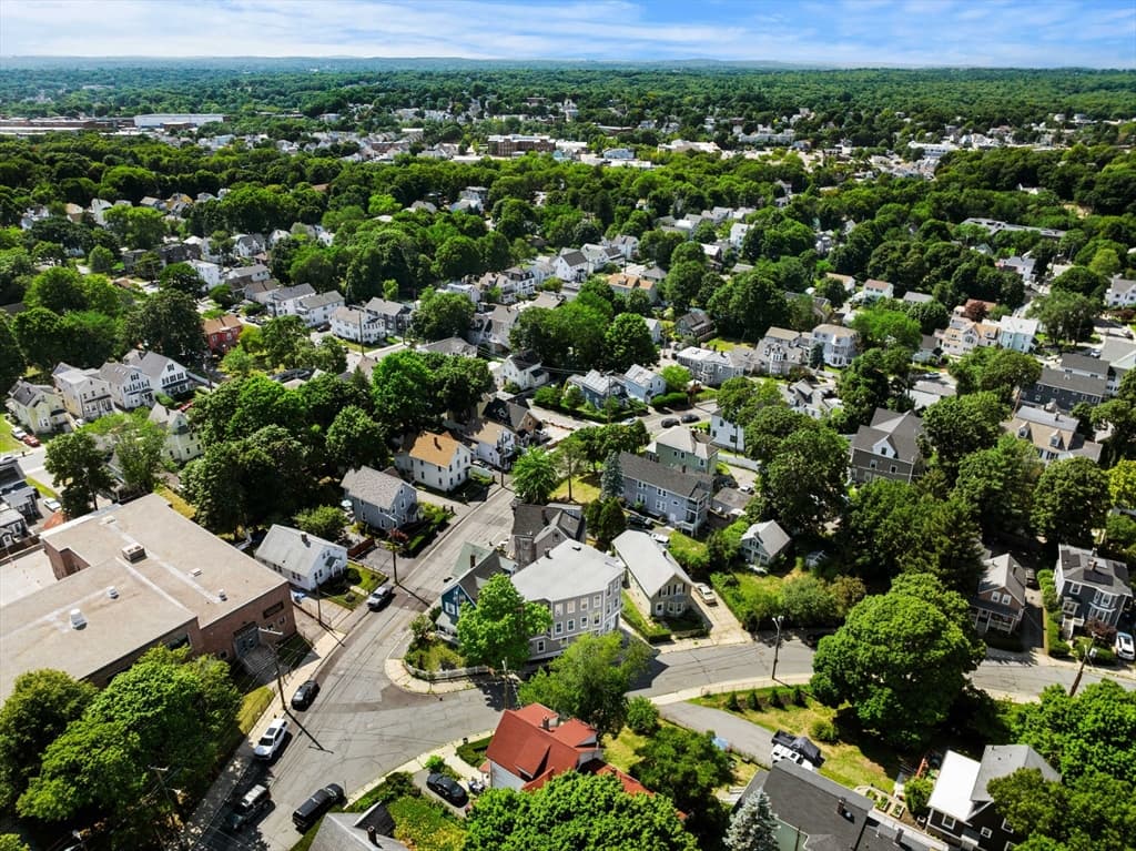 3 Family - 3 Units Up/Down at 35 Pond St, Boston MA 02136, Boston, photo 39 of 42