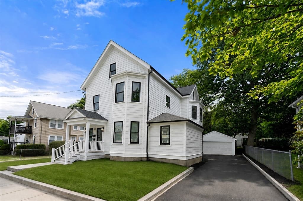 220 Sycamore Street, Watertown MA 02472 photo 2