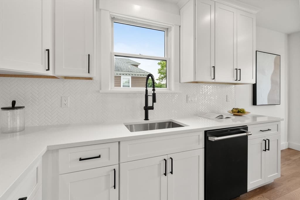 220 Sycamore Street, Watertown MA 02472 photo 7