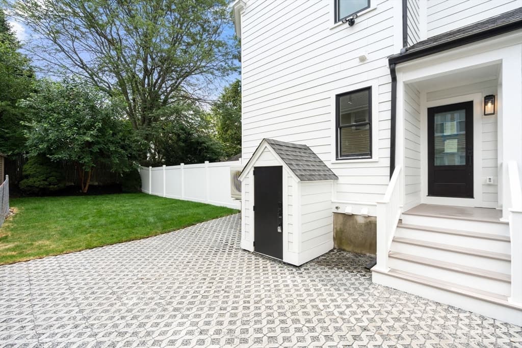 220 Sycamore Street, Watertown MA 02472 photo 40