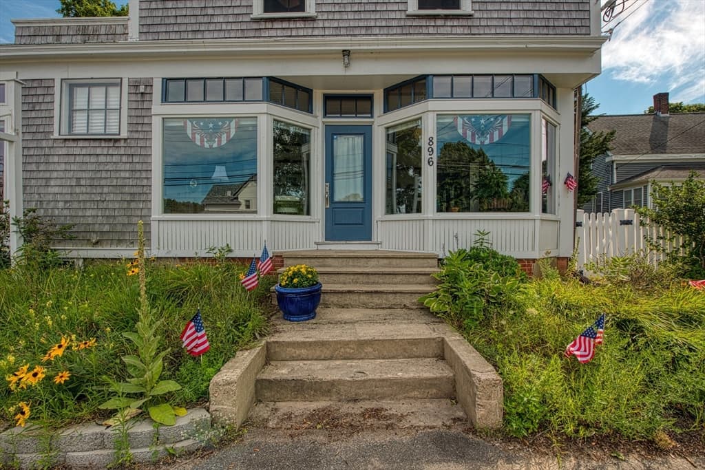 896 Sandwich Rd, Bourne MA 02561
