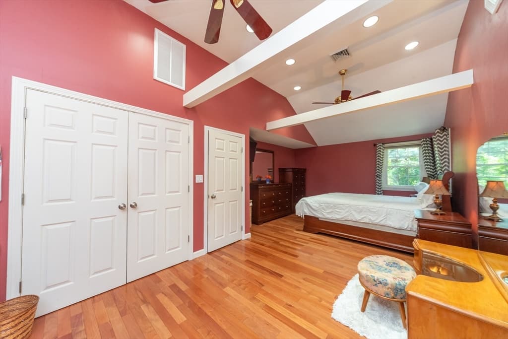 Single Family Residence at 140 Bayberry Cir, Bridgewater MA 02324, photo 12 of 25