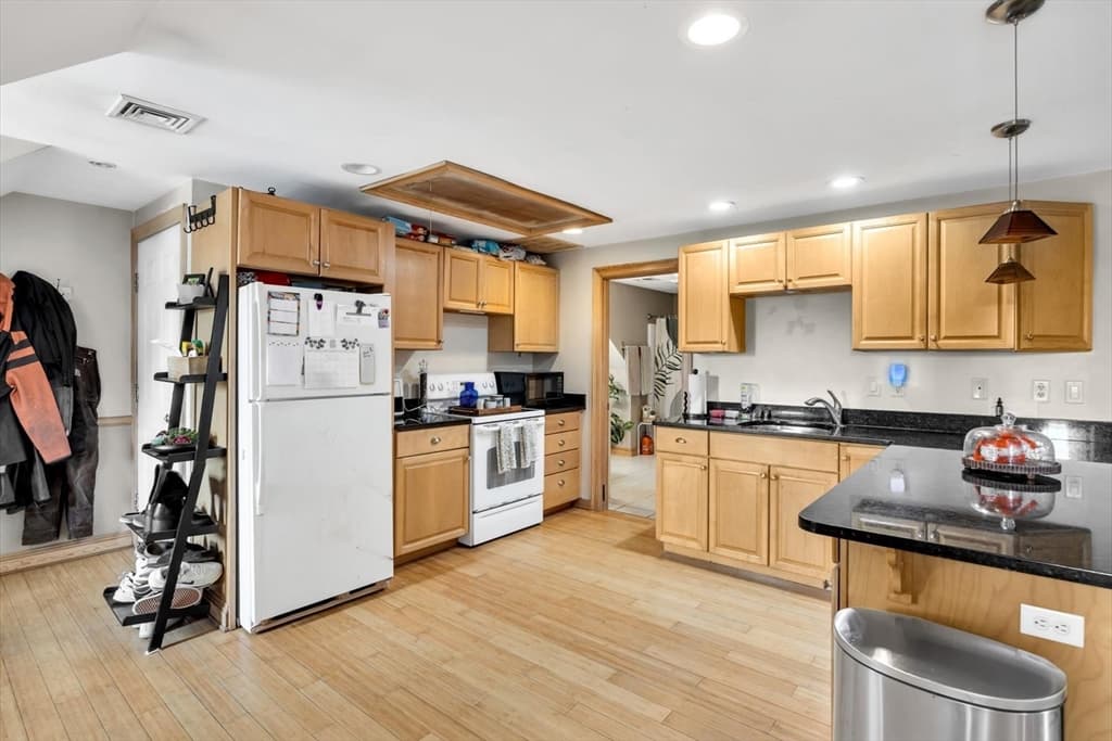 9 Riesling Rd, Plymouth MA 02360 photo 9