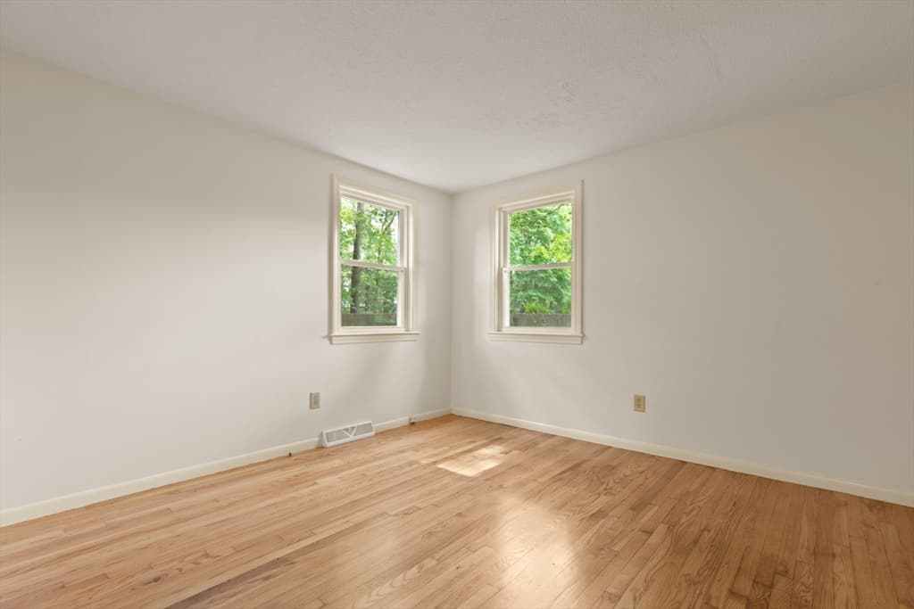 18 Great Meadow Dr, Carver MA 02330 photo 11