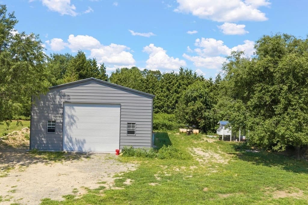 748 Warren Ave, Swansea MA 02777 photo 4