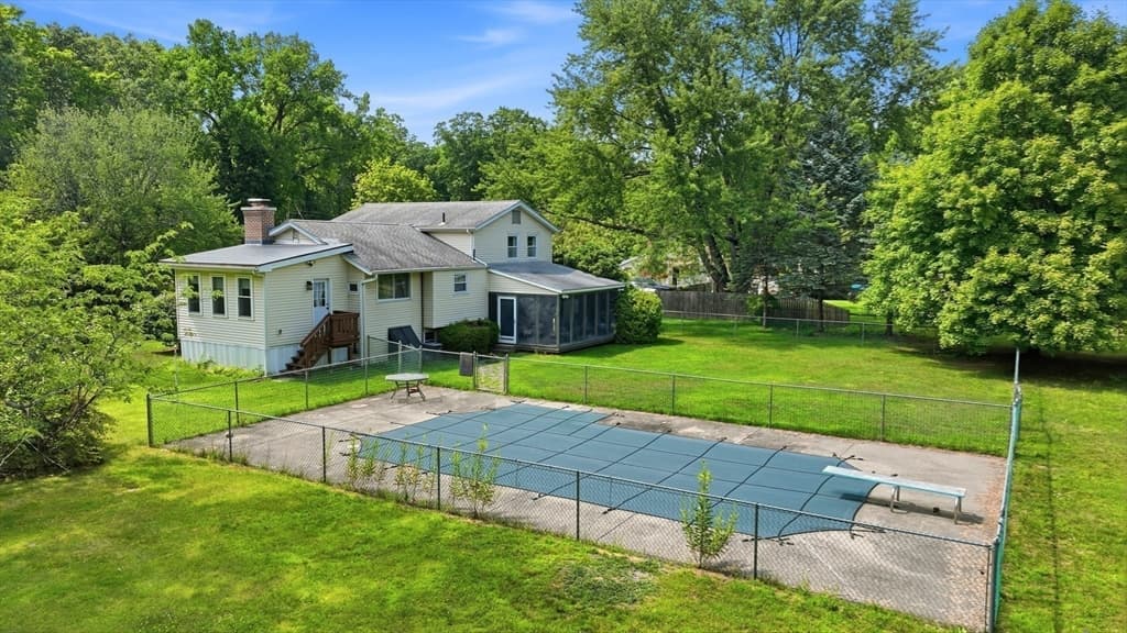 297 Montgomery Road, Westfield MA 01085 photo 2