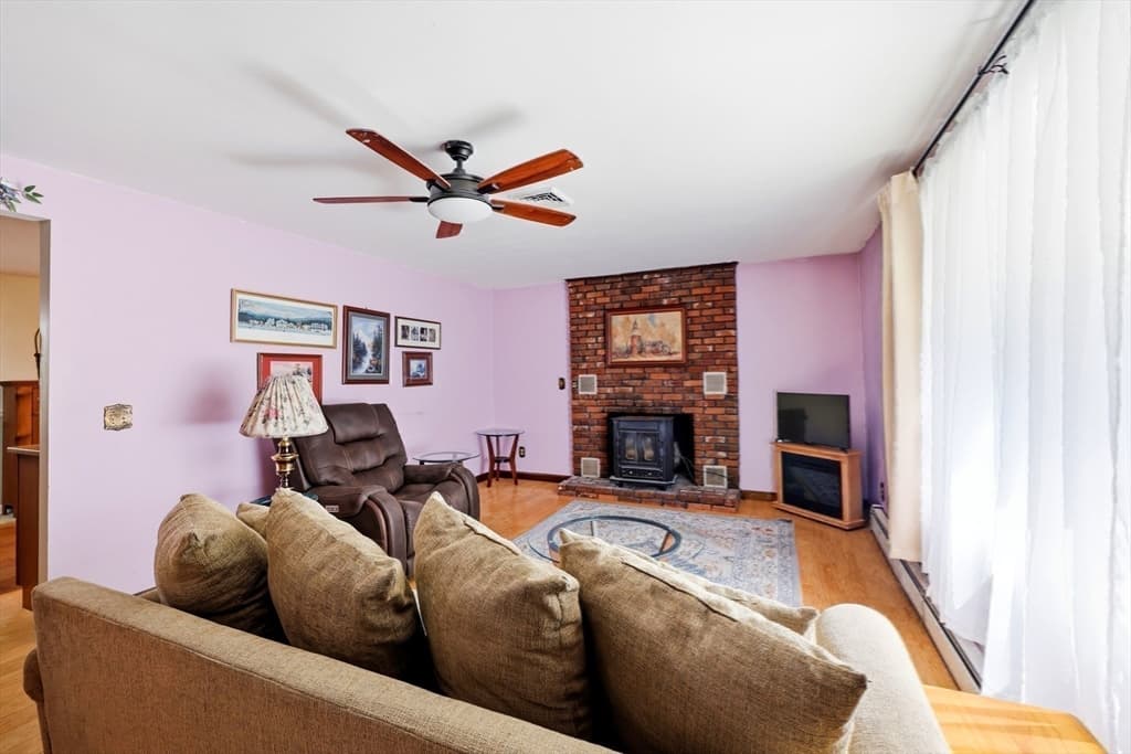 297 Montgomery Road, Westfield MA 01085 photo 7