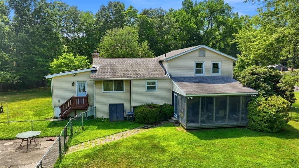 297 Montgomery Road, Westfield MA 01085 photo 32