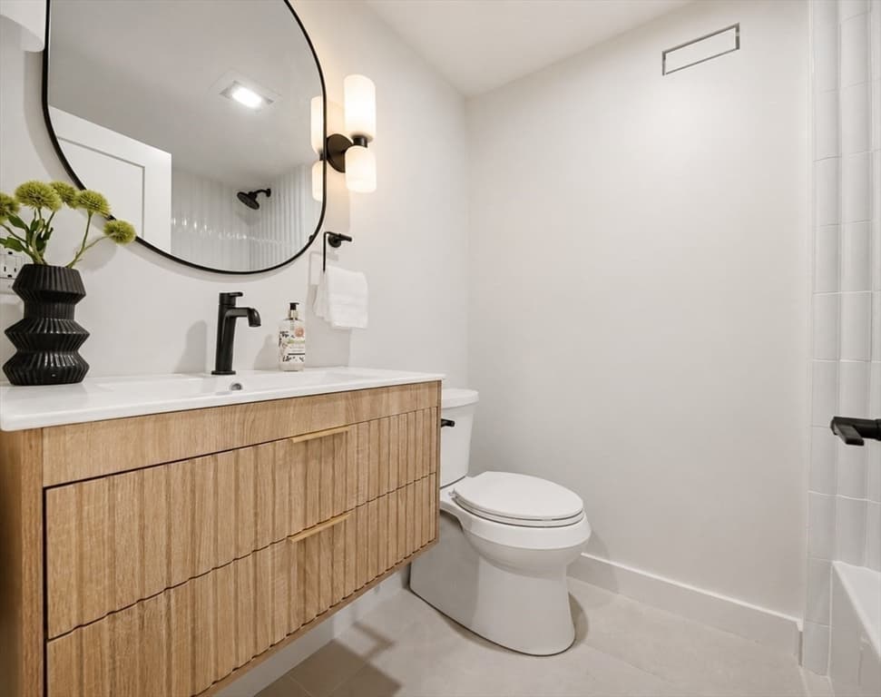219 Hunting Rd, Needham MA 02494 photo 11