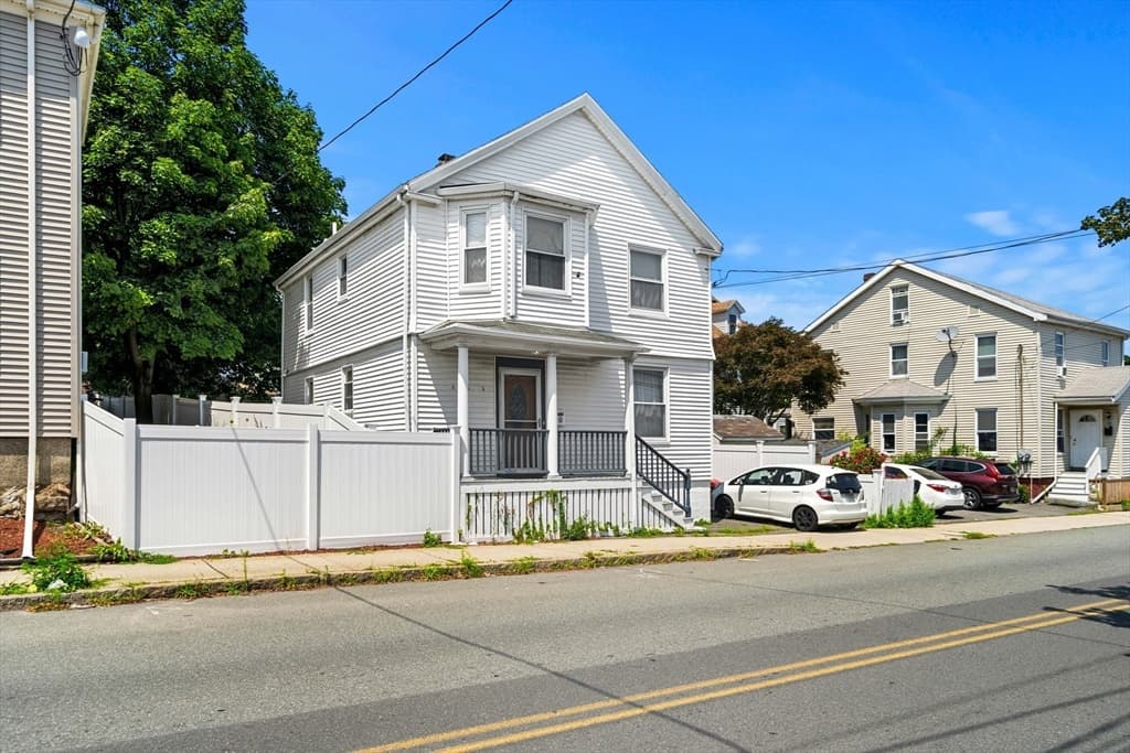 52 Mason St, Salem MA 01970 photo 2