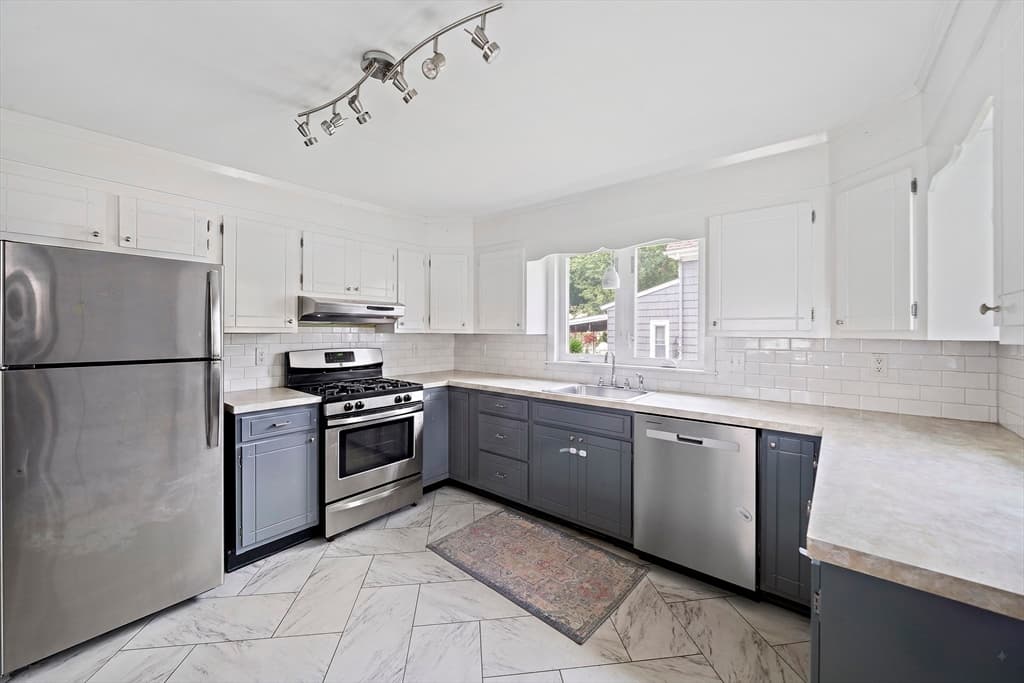 50 Standish Avenue, Plymouth MA 02360 photo 6