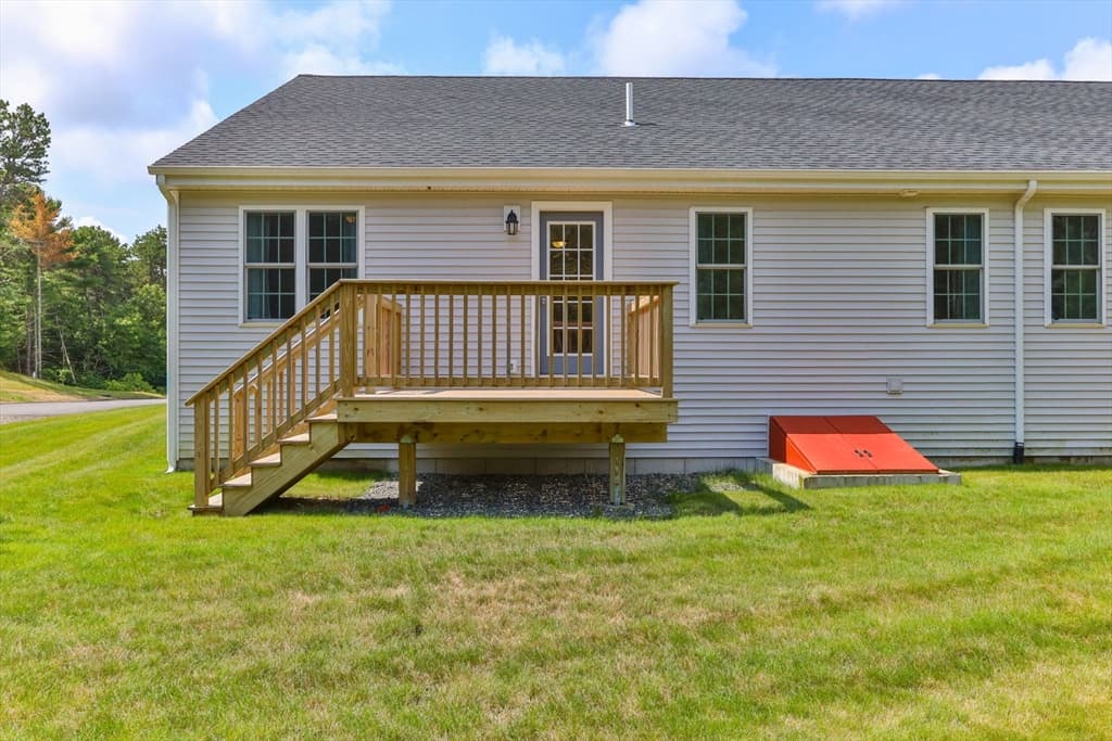 Condominium at 41 Tupper Hill Rd # 41, Plymouth MA 02360, photo 32 of 42