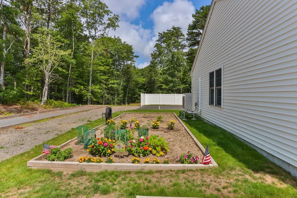 Condominium at 41 Tupper Hill Rd # 41, Plymouth MA 02360, photo 38 of 42