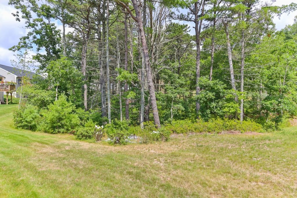Condominium at 41 Tupper Hill Rd # 41, Plymouth MA 02360, photo 31 of 42