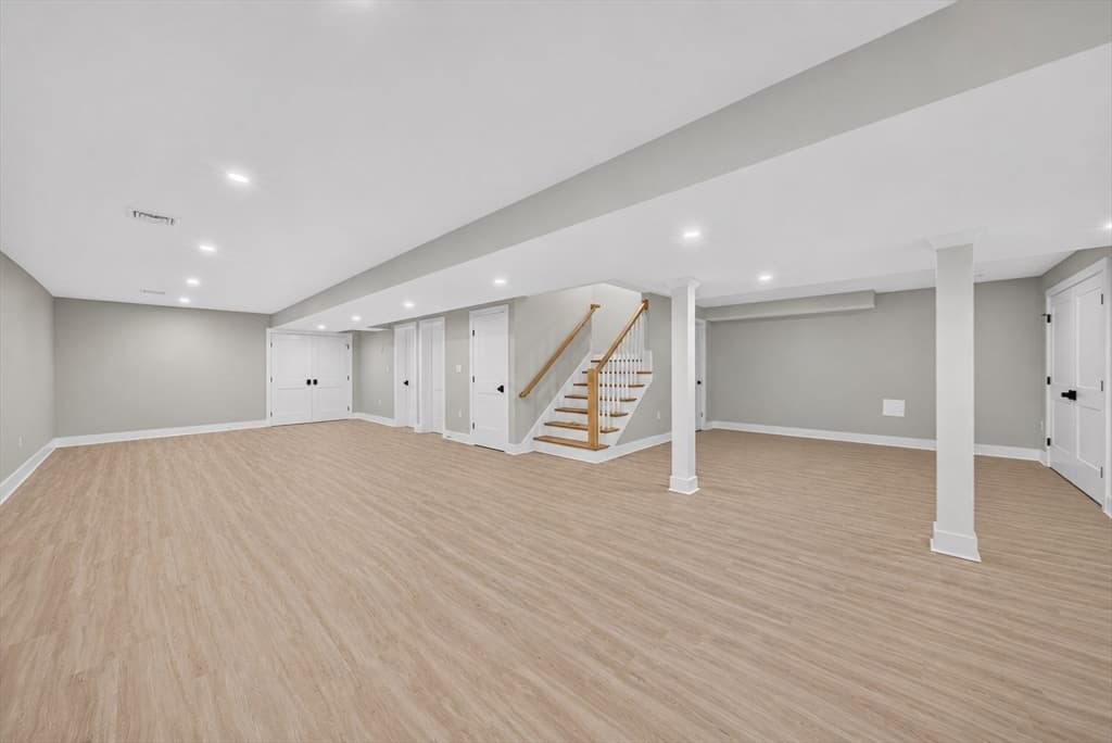 11 Viking Road, Winchester MA 01890 photo 27