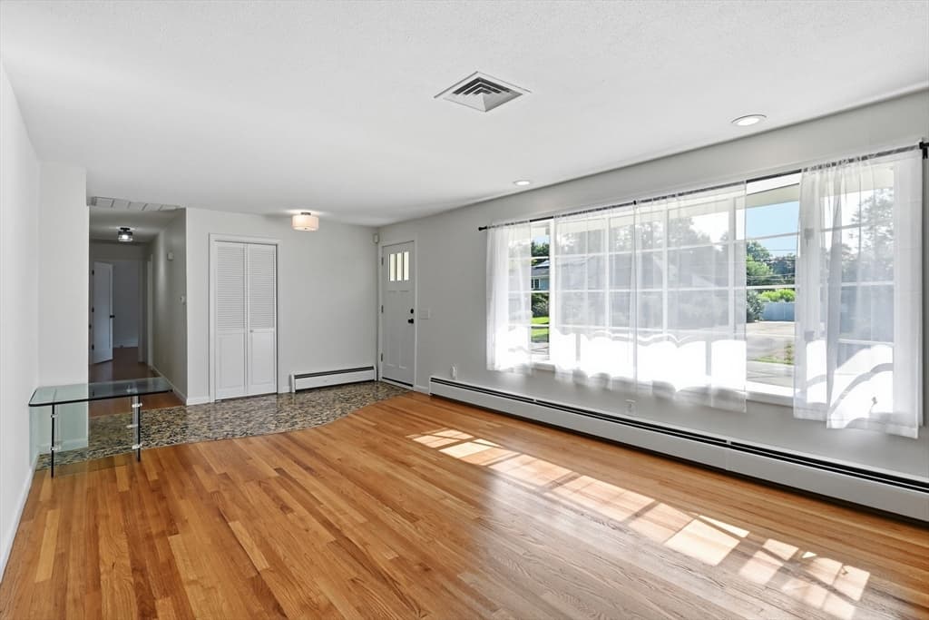 80 Lynnwood Dr, Longmeadow MA 01106 photo 11