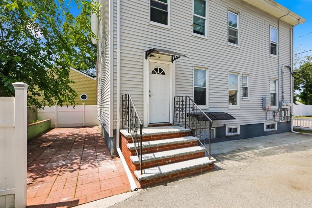 132 Huntington St, Brockton MA 02301 photo 38