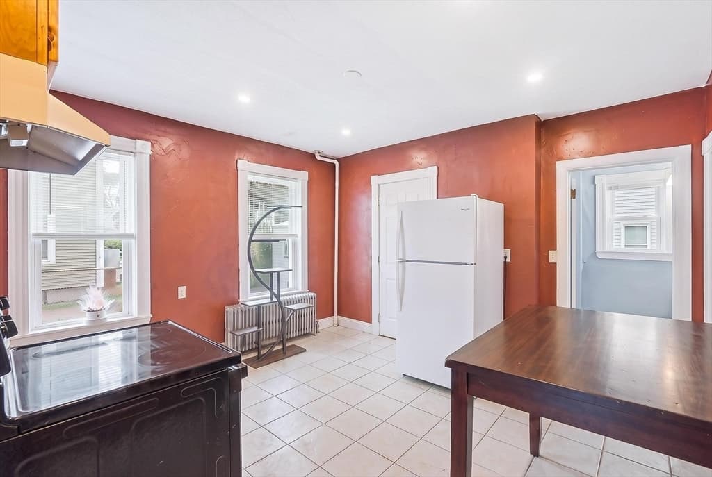 132 Huntington St, Brockton MA 02301 photo 11