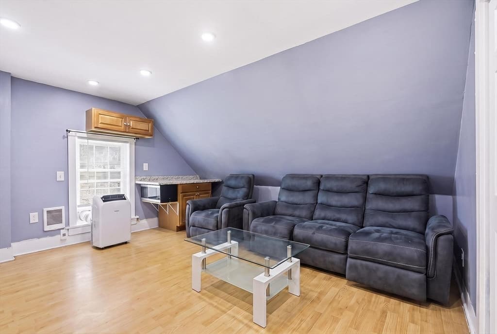 132 Huntington St, Brockton MA 02301 photo 35