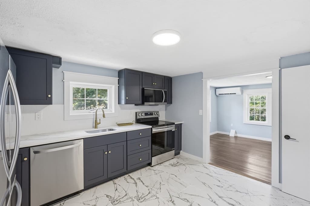 217 West Main St, Northborough MA 01532 photo 17