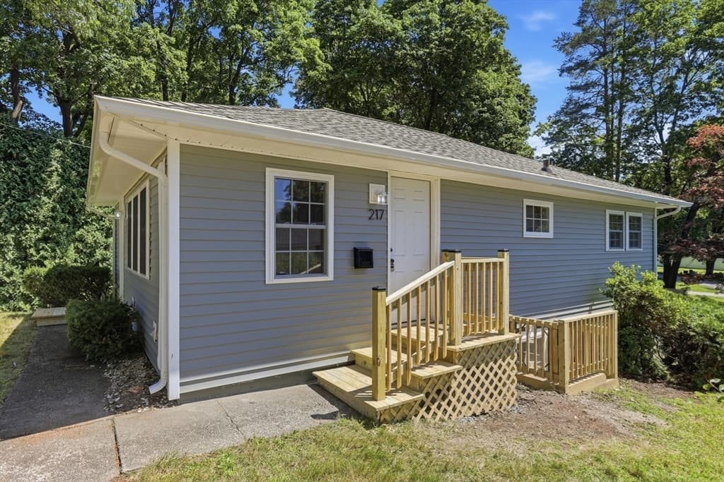 217 West Main St, Northborough MA 01532 photo 7