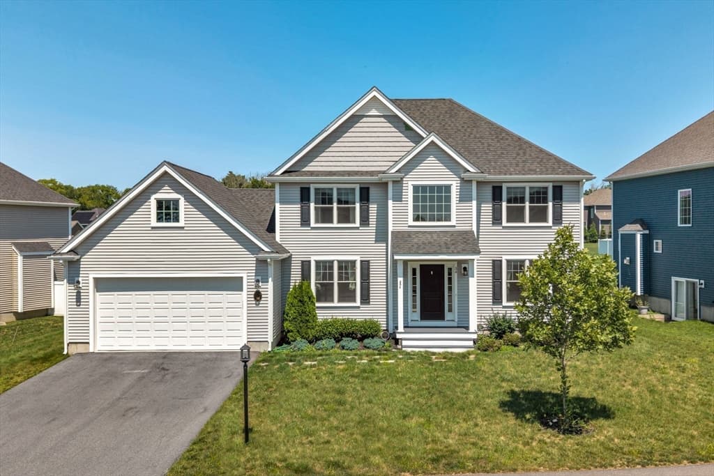 34 Pratt Ave, Bridgewater MA 02324