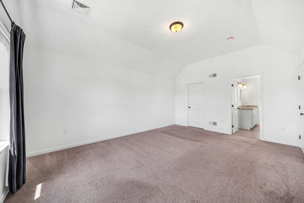 Single Family Residence at 34 Pratt Ave, Bridgewater MA 02324, photo 11 of 23